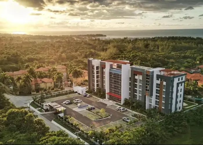 - Dream 36 - 15mins From Airport *