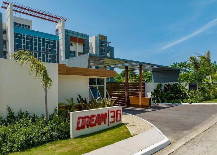 - Dream 36 - 15mins From Airport Montego Bay